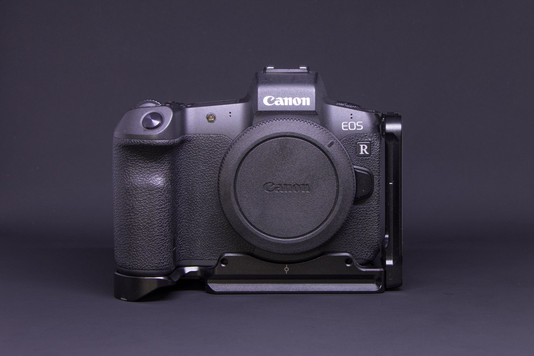Canon Fotocamera: Canon EOS R mit SmallRig L-Bracket (Top-Zustand) – Usato da Rubigen venduto da Misterxyz 1