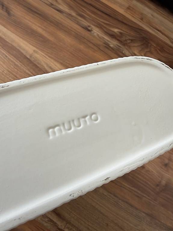 Muuto Vasi & Recipienti: Muuto Ridge Vase  mit Gebrauchsspuren – Usato da Zürich venduto da My_little_boutique 1