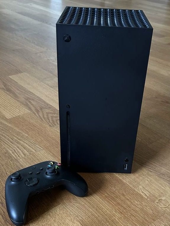 Microsoft Console: Xbox series X – Usato da Adliswil venduto da ale_6frf