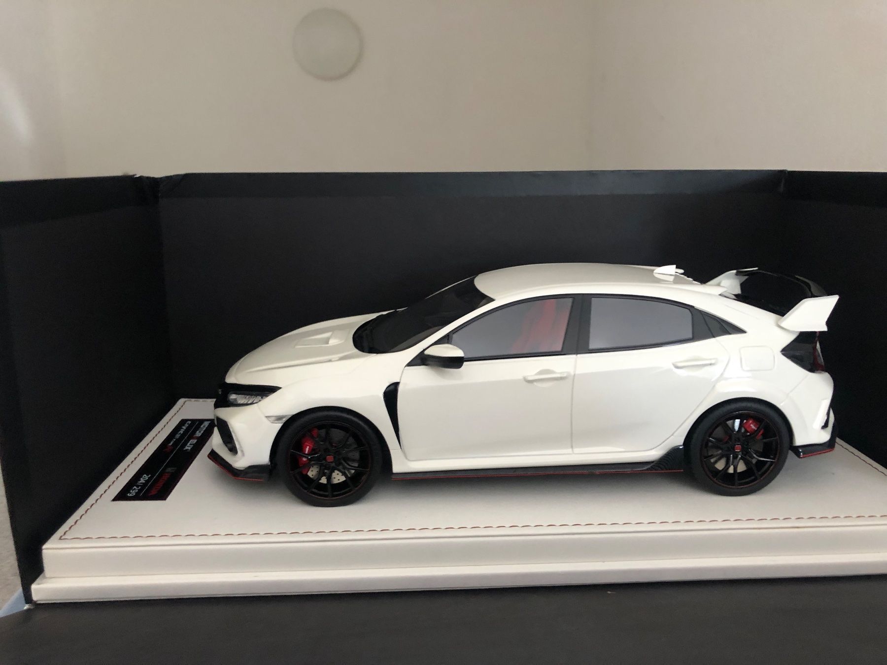 Honda Modellini d'auto: Honda civic 2017 1/18 – Nuovo e nell'imballaggio originale da Obergösgen venduto da Camaro_zl1 1