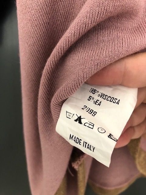 Canottiere & Pantaloni: Maglia rosa e dorata Mis.L – Usato da Davesco-Soragno venduto da dvf_7h6d 2