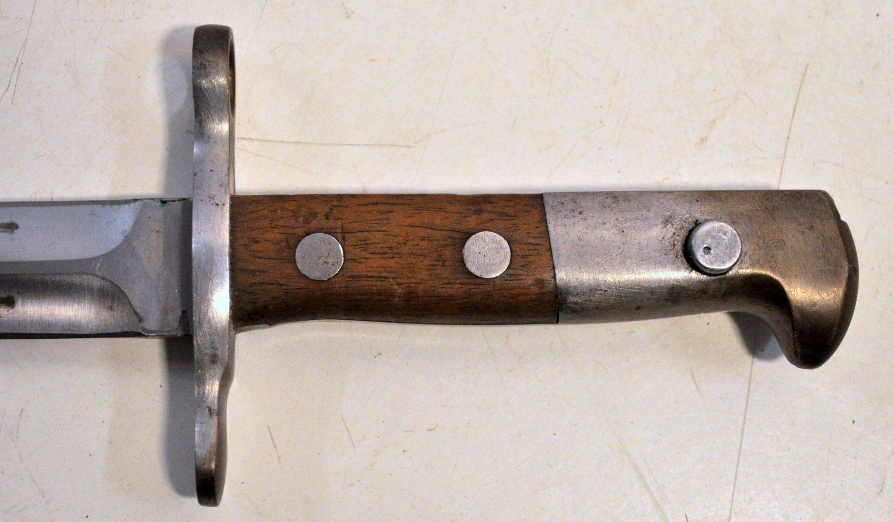 Armée suisse Armes blanches: Ancienne baïonnette armée Suisse – D'occasion à Neuchâtel par Neuchatel 7