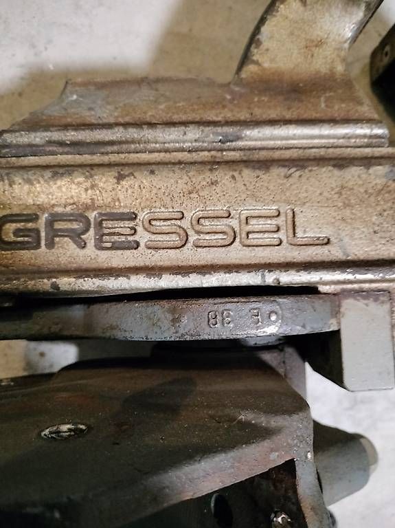 Gressel Tutti gli attrezzi: Gressel Schraubstock schwenkbar – Usato da Tegerfelden venduto da Obian 2