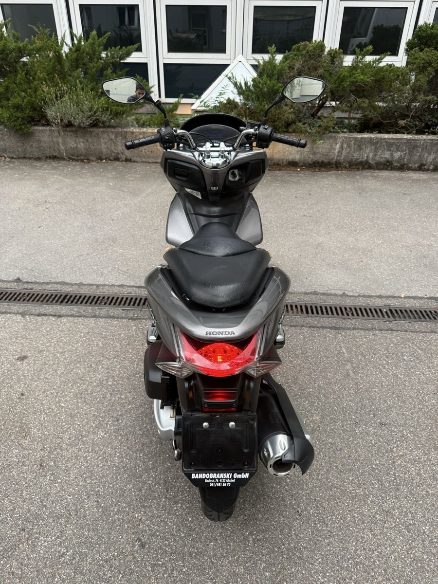 Honda Scooter: HONDA PCX 125 CC – Usato da Winterthur venduto da Fabio_46 4