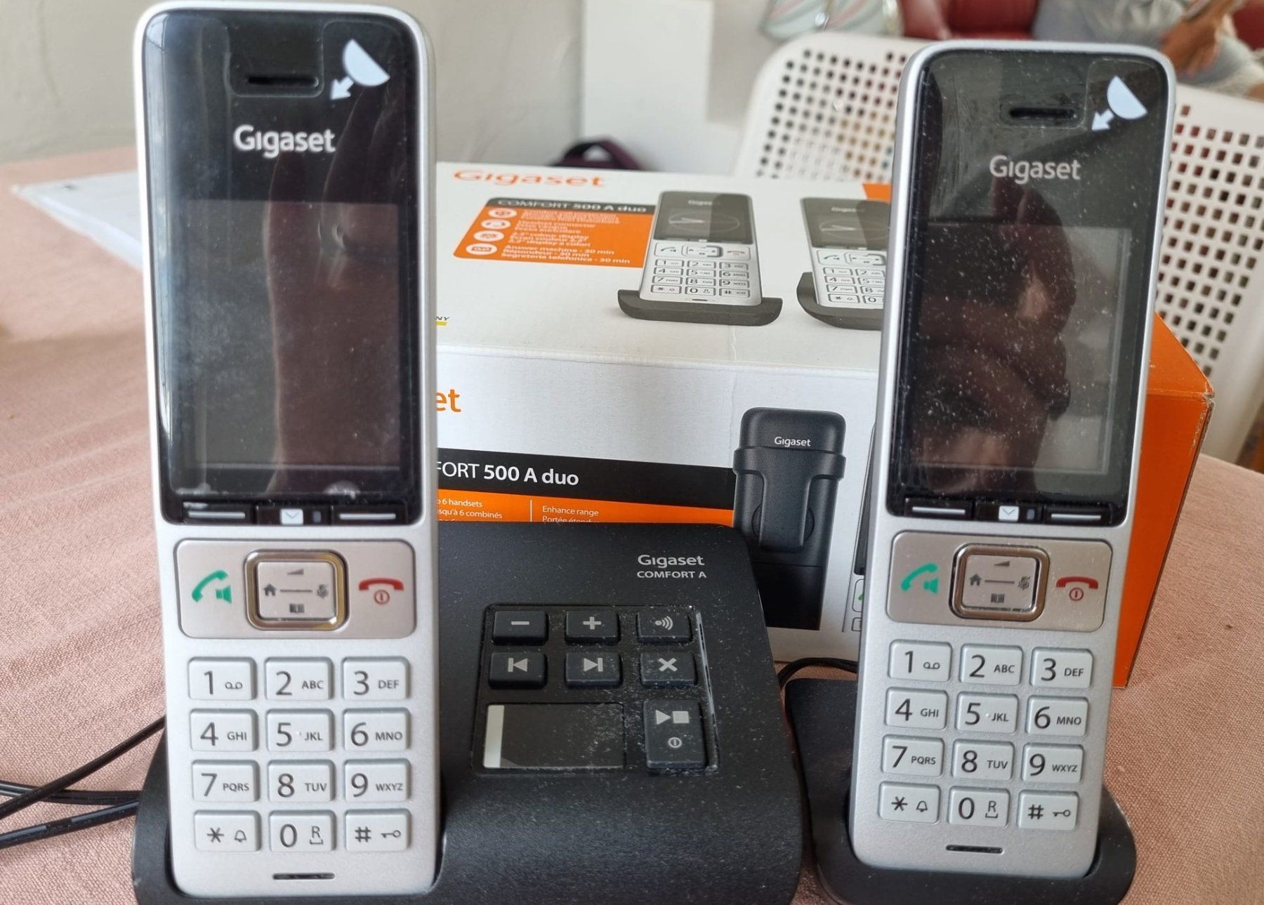 Gigaset Téléphones: Giga Set Doppelstation mit Zubehör – D'occasion à Luzern par Hailun