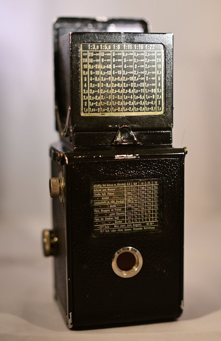 Fotocamera: Rolleiflex Standard K2 Model 621 – Usato da Uster venduto da Stoessda 2