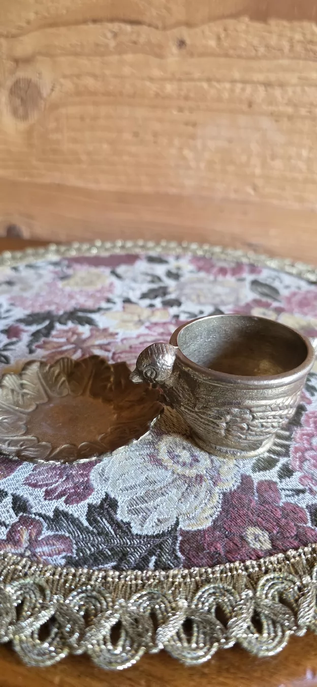 Altre Stoviglie: Vintage Eierbecher aus massivem Messing – Usato da Wolfhalden venduto da Nati-Nati 2