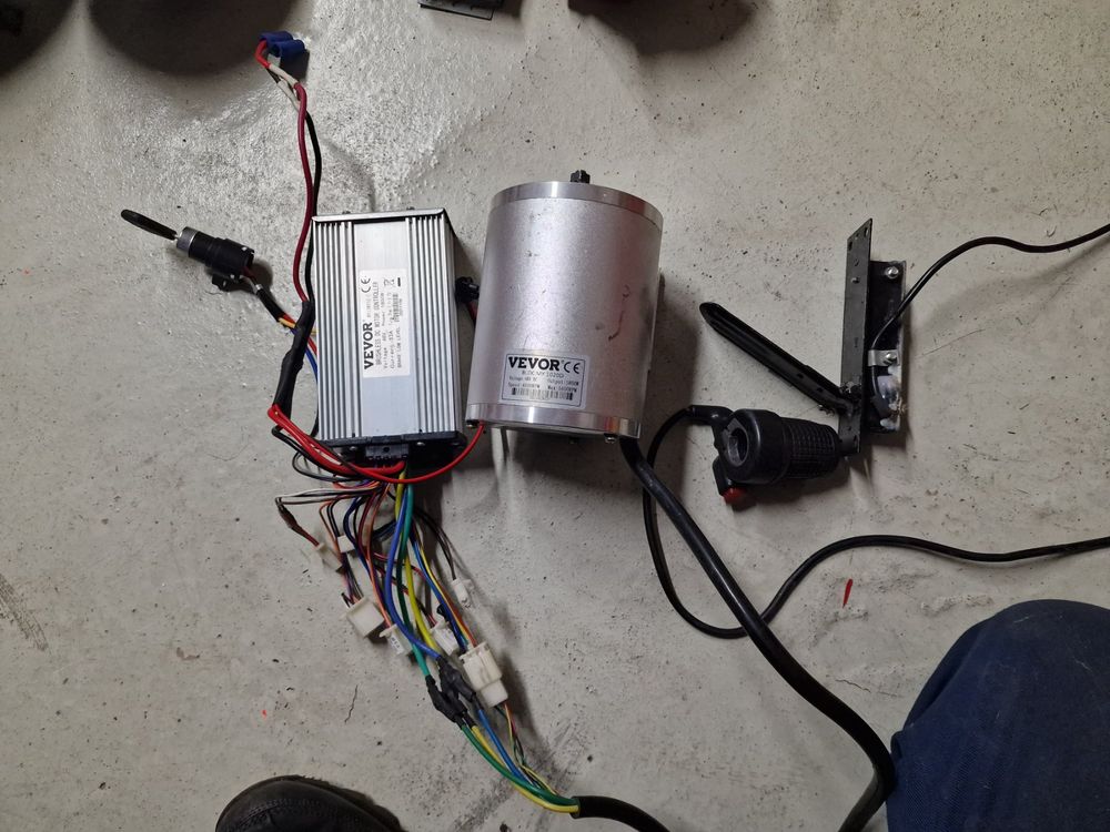 Mophorn Kit Motore Elettrico Senza Spazzole 2000 W Motore Elettrico 48 V A 4300 Girimin Con Regolatore Di Velocita Aggiornato E Kit Impugnatura Acceleratore Per Bici Elettrica Moto Scooter 87253862