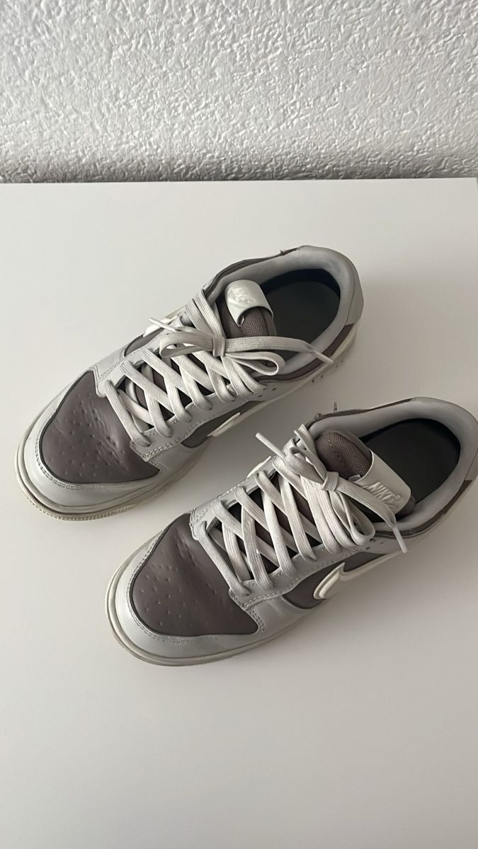 Nike Chaussures hommes: Nike Sneaker - Dunk Low Grösse 38.5 – D'occasion à Aarburg par mel_rl62 1