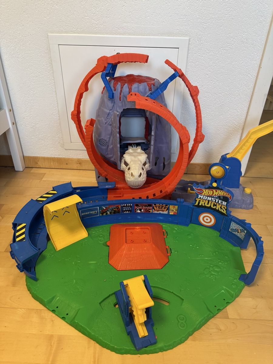 Hot Wheels Piste: Hot wheels – Usato da Wohlen AG venduto da bongo8nunu