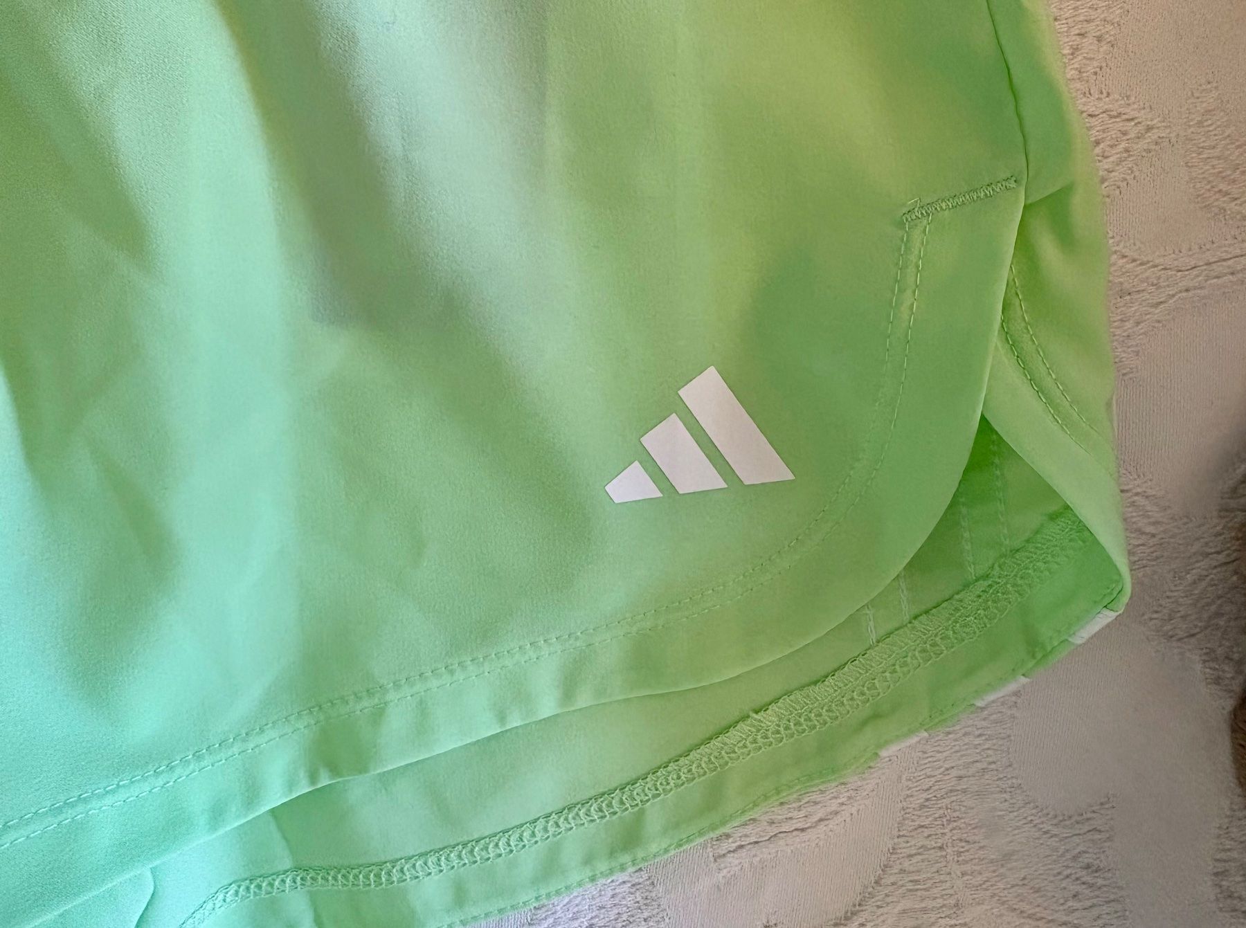 Adidas Pantaloni: PACER SHORT ADIDAS TRAINING - XS - NEUF – Nuovo e nell'imballaggio originale da Morges venduto da Bubblecut 3