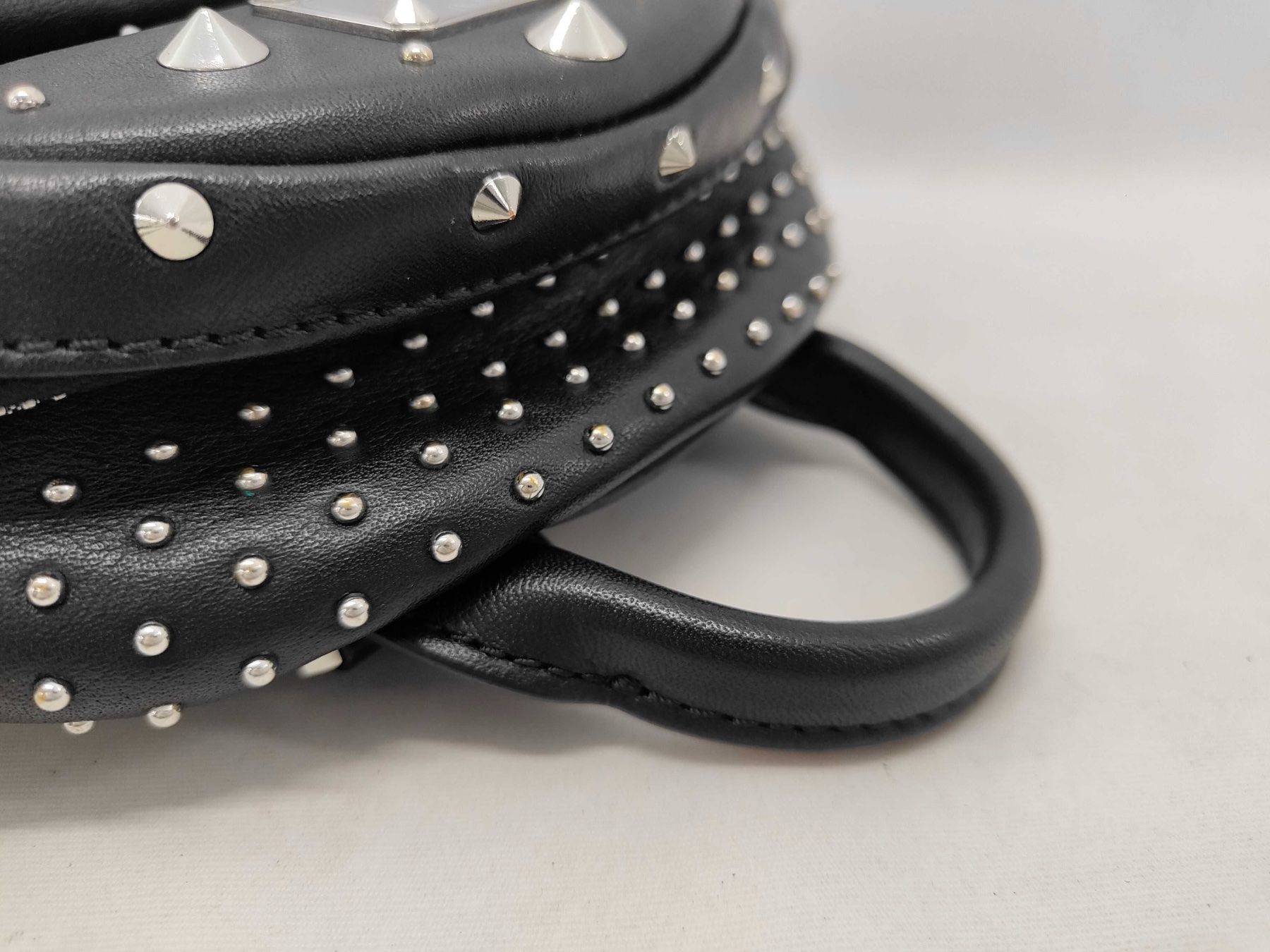 Mcm Zaini: MCM Black Leather Mini Studded Stark-Bebe Boo Backpack – Usato da St. Gallen venduto da Love_Luxury 4