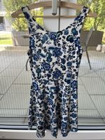 Kleid mit Blüten