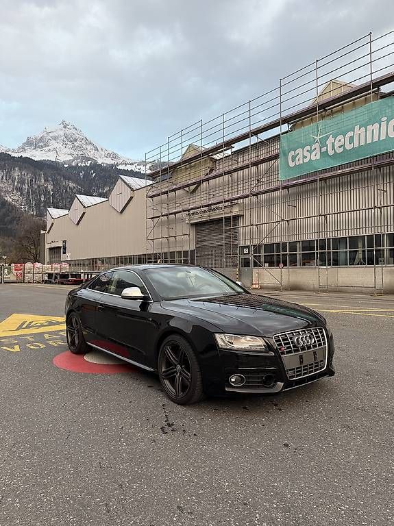 Audi Automobili: Audi s5 4.2 v8 Handschalter – Usato da Rüti GL venduto da ffl_my7n 1