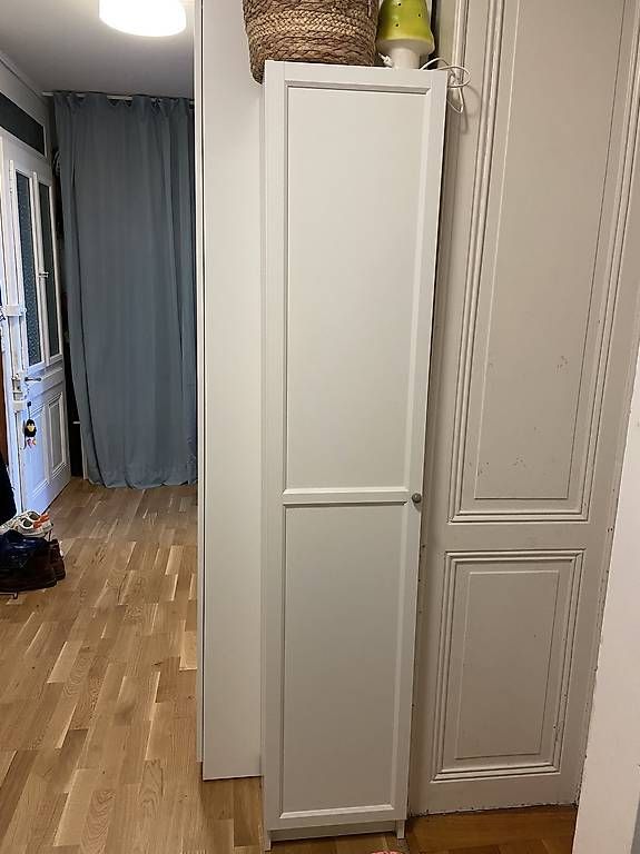 Ikea Armadi: Billy avec porte – Usato da Lausanne venduto da lau_8vk7