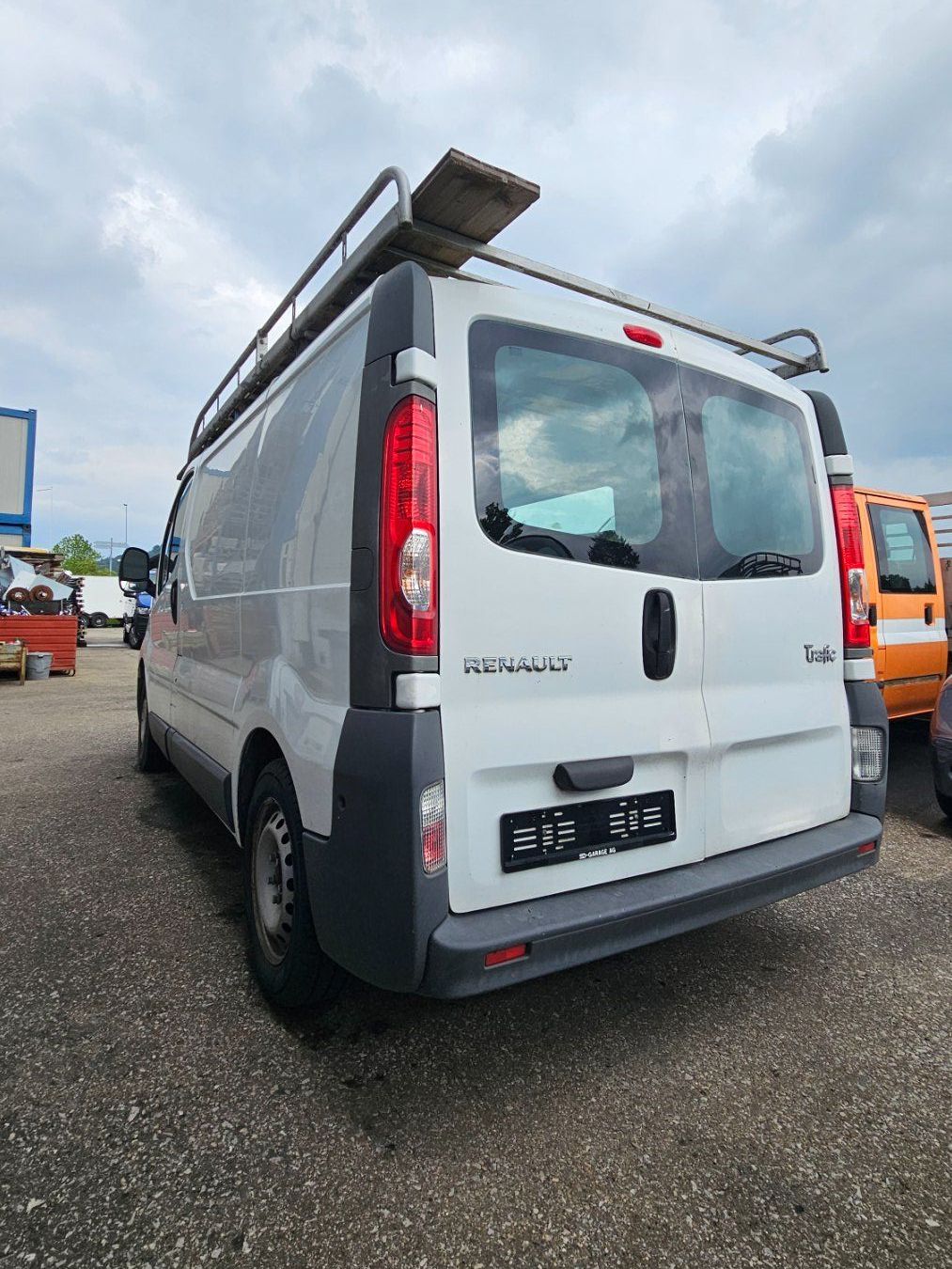 Renault Veicoli commerciali: RENAULT Trafic T27 dCi 90 – Usato da Diessenhofen venduto da Osio 1