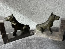 Art Nouveau Terrier Buchstützen - Top !