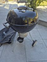 Weber Kugelgrill mit Abdeckung 