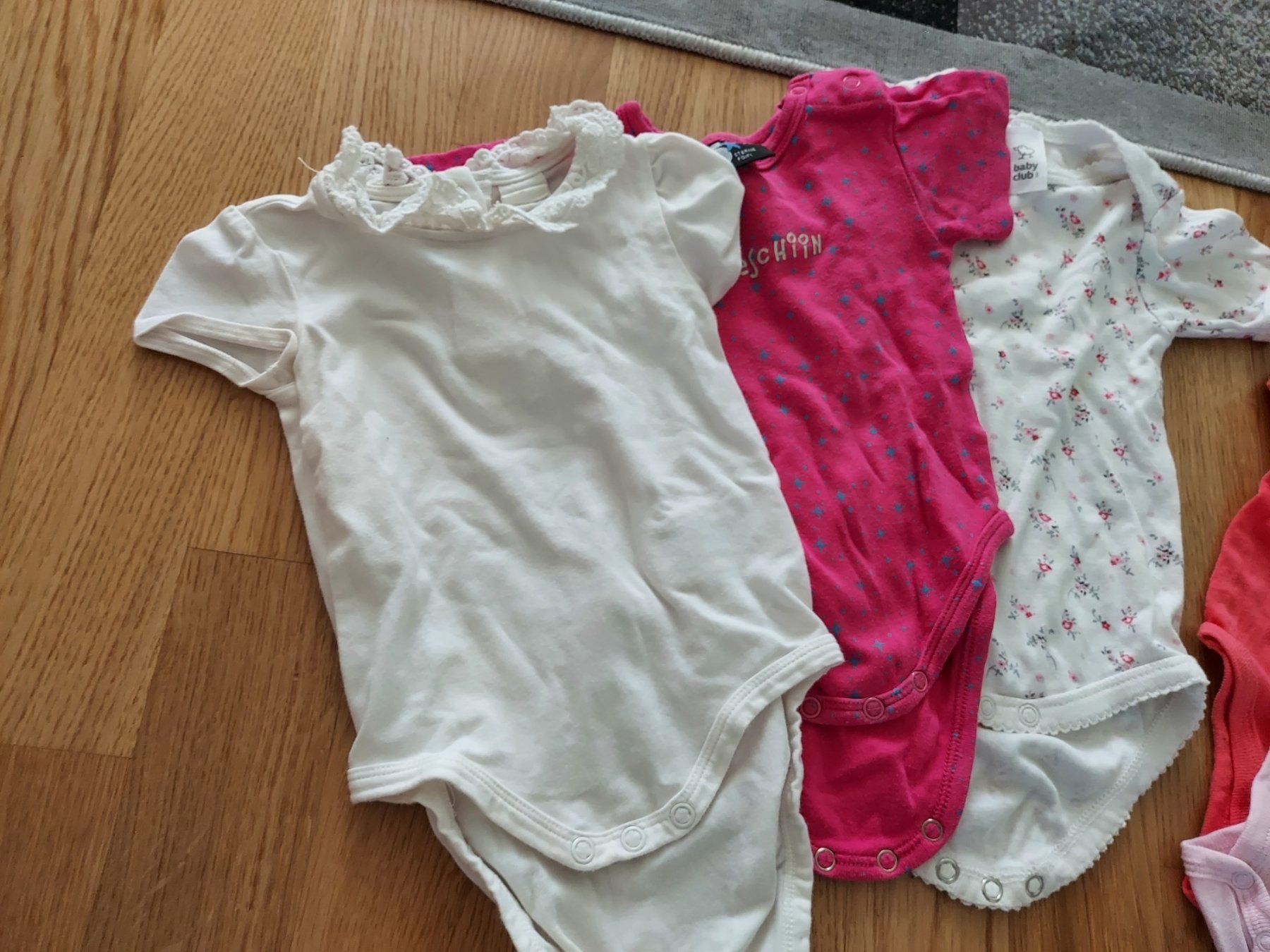 Lotti & Set di vestiti: Bodys 16 – Usato da Glattpark(Opfikon) venduto da Uthyla 1