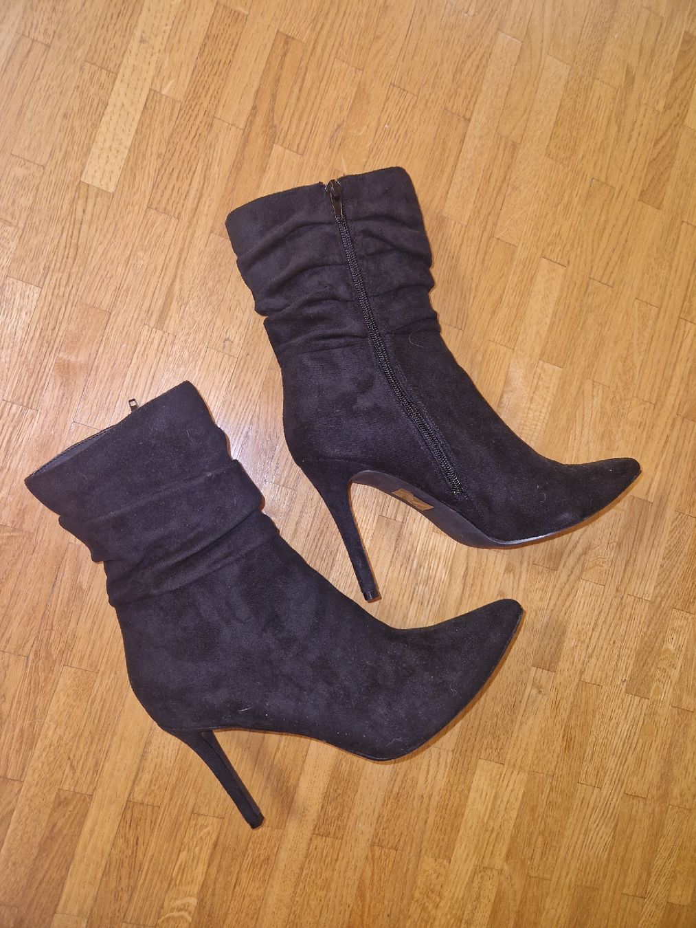 Scarpe da donna: Bottines à talons noir pointure 39 – Usato da Versoix venduto da aline_b 3