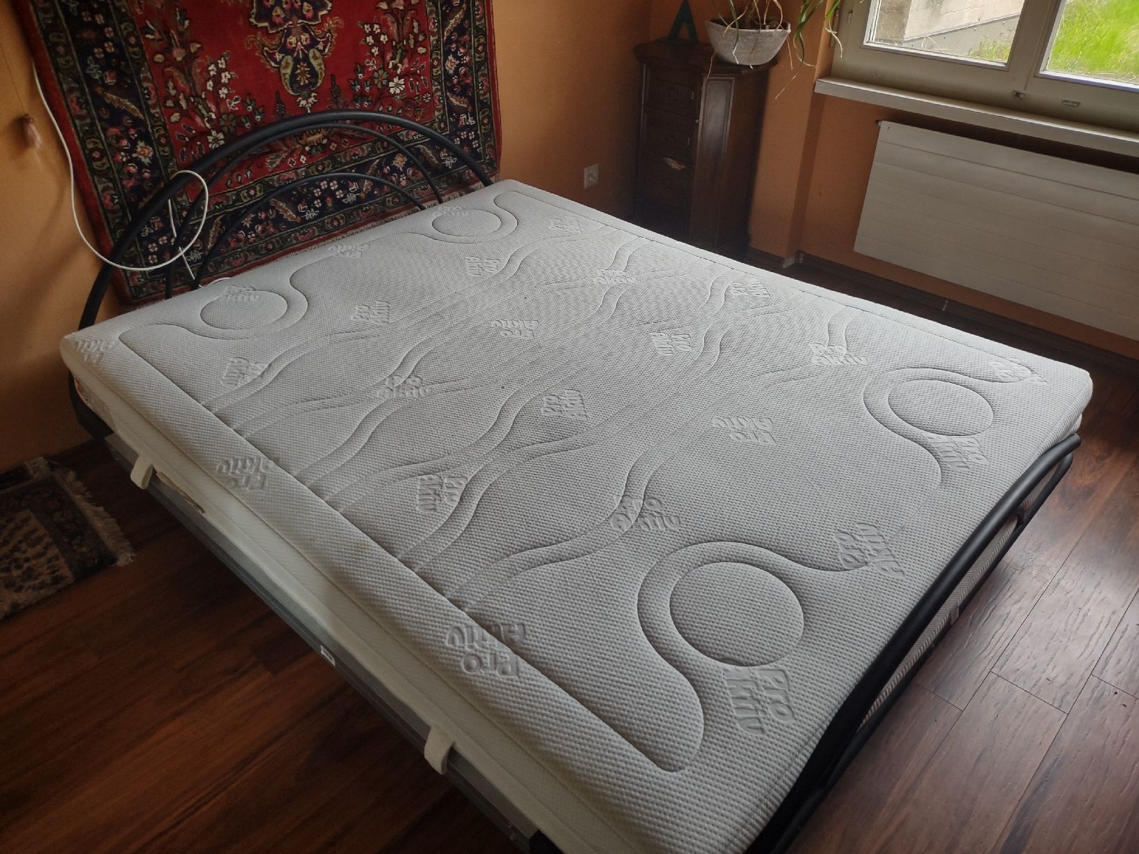Betten: Doppelbett – Gebraucht aus Oberbipp von A.B.M. 5