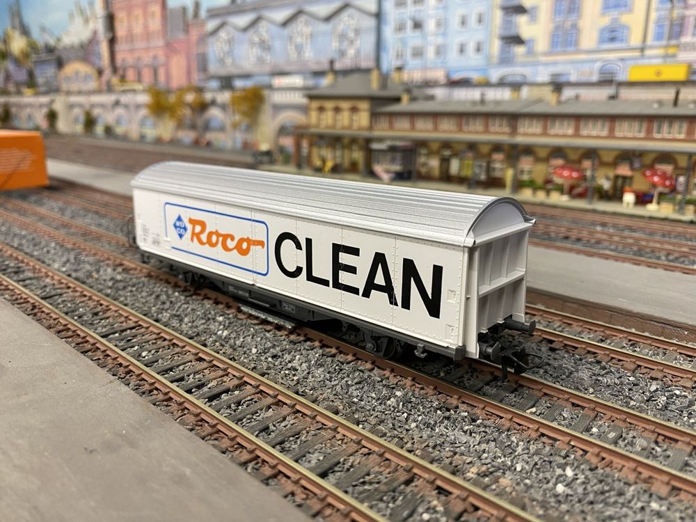 Roco 46400 Roco Clean Schienenreinigungswagen (Gebraucht) in Glattpark ...