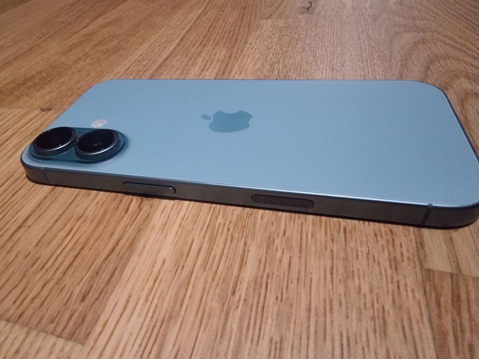 Apple Telefoni cellulari / Smartphones: Apple iPhone 16, vert, 128 GB,avec boîte et câble – Usato da Neuchâtel venduto da Market_Dematos 3