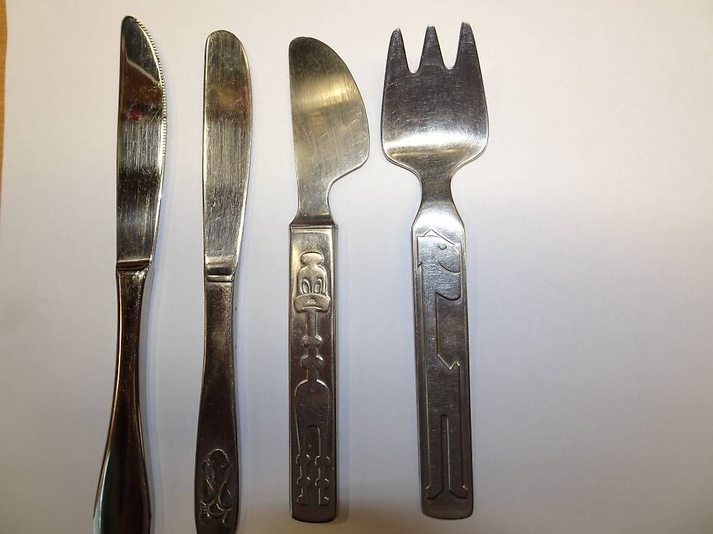 Set di posate: Kleinkinder-Essbesteck – Usato da Buchs SG venduto da Aominchric