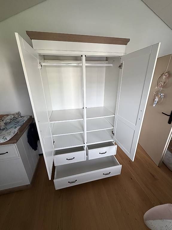 Armadi: Kleiderschrank – Usato da Erlinsbach SO venduto da 1Vinc1 2