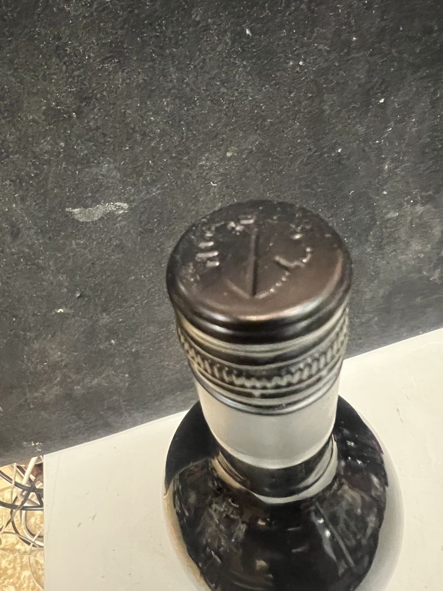 Vino: LA CAVE DE GENÈVE 2021 – Nuovo (secondo la descrizione) da Genève venduto da Leboucheoreilles 5