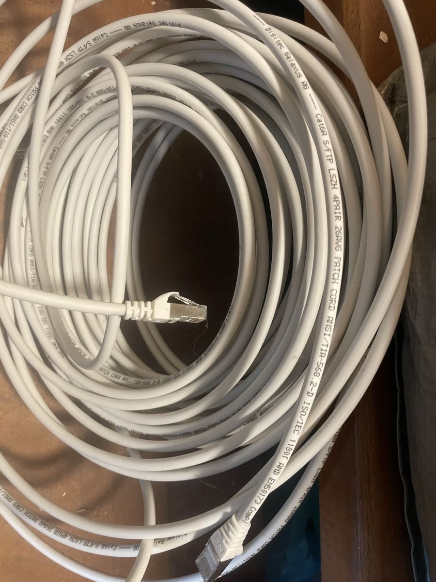 Kabel: Netzwerkkabel Cat6a S/FTP Patchkabel 10m weiss neu – Gebraucht aus Pfyn von Goodsell 1