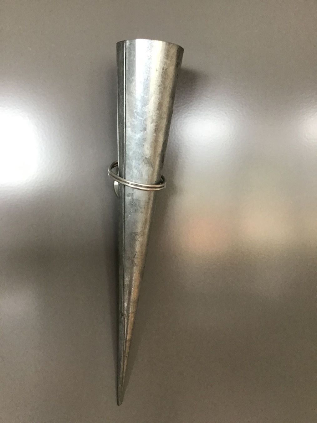 Tutte le decorazioni: Verzinkte Deko Halter Cornetform 3 Stk. – Usato da Frenkendorf venduto da silasho 2