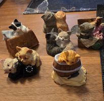Katzendekofiguren 6 Stueck Konvolut guter Zustand.