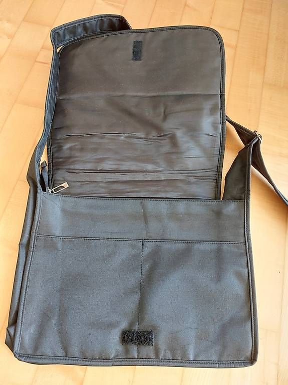 Borse: Tasche schwarz – Nuovo (secondo la descrizione) da Flaach venduto da nad_xpb7 2