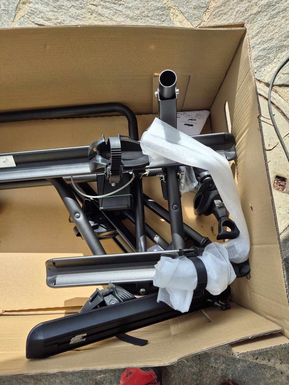 Travi: NEU: Thule Caravan Superb XT – Nuovo (secondo la descrizione) da Gommiswald venduto da Sottotone 1