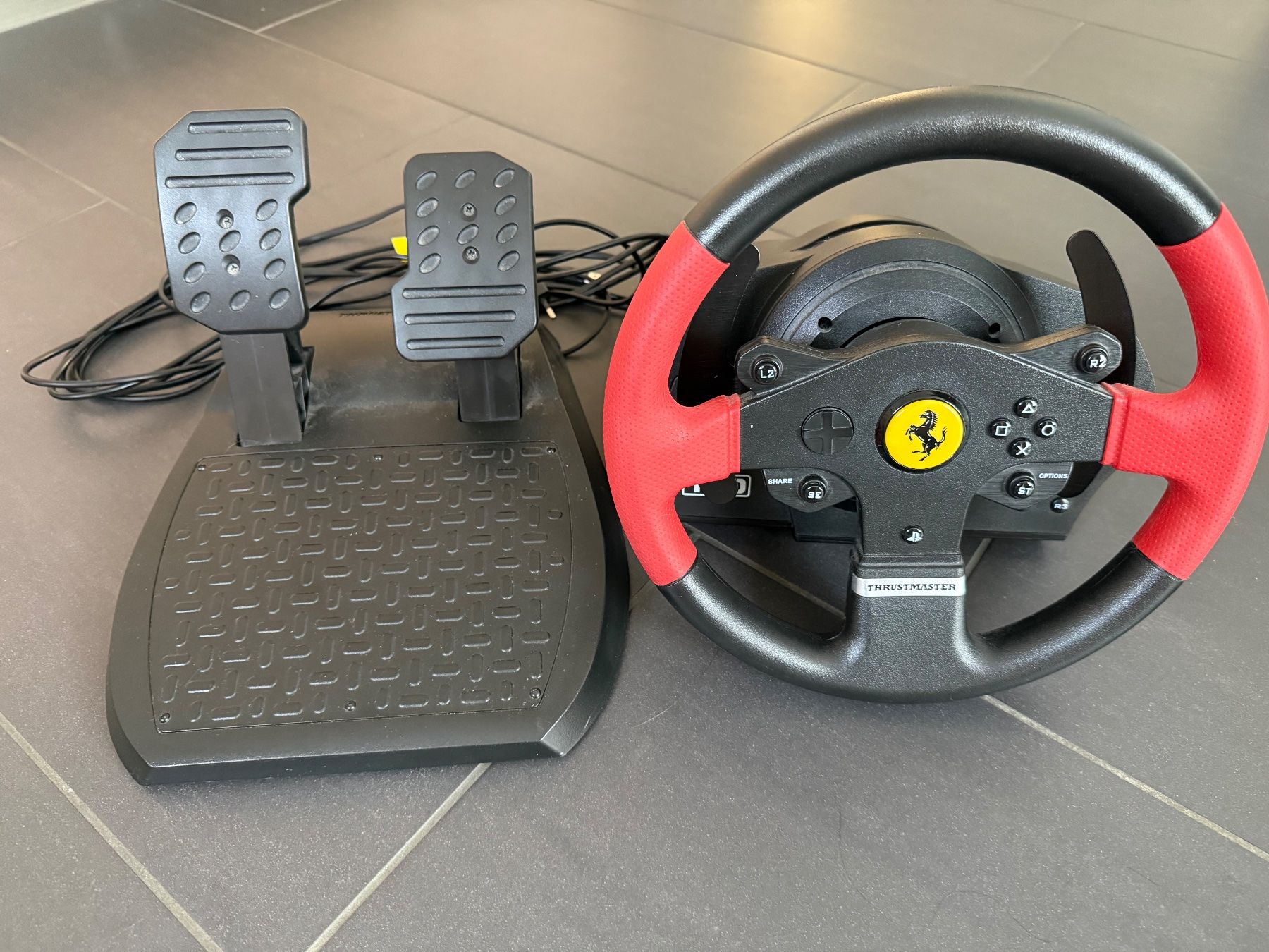 Thrustmaster Controller: Lenkrad Thrustmaster Ferrari Edition neuwertig – Nuovo (secondo la descrizione) da Kappel SO venduto da taemi76