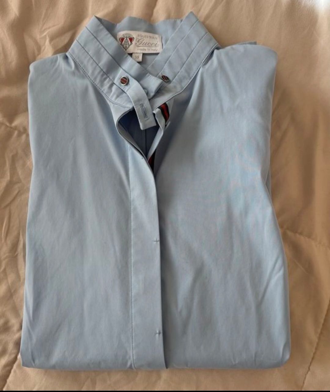 Gucci Camicette: Seltene Gucci Bluse XS Himmelblau – Usato da Zürich venduto da nara13