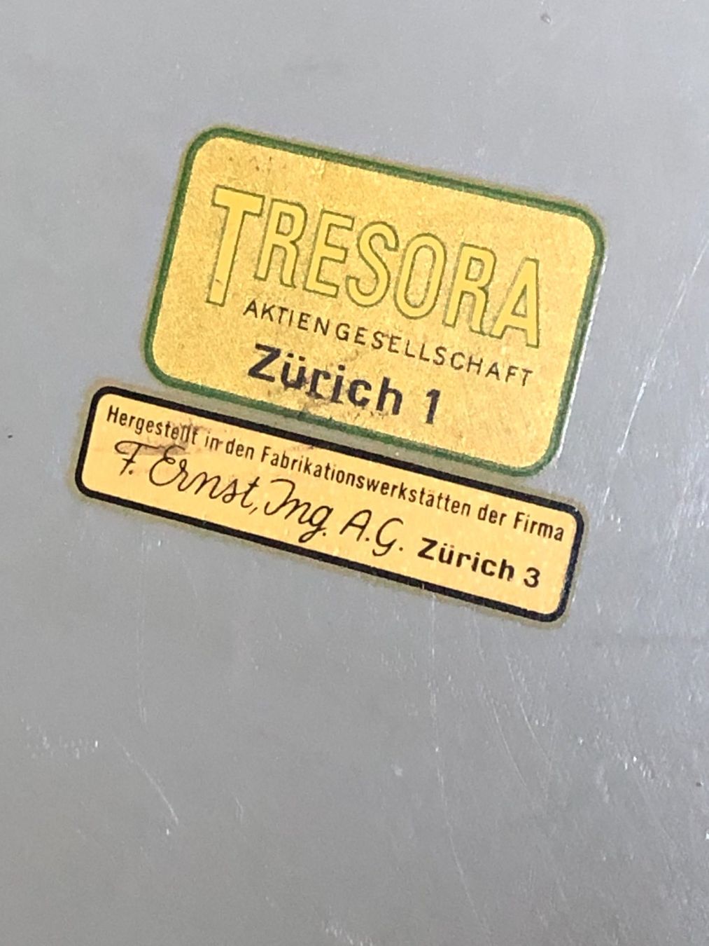 Tresor: Antiker Schrank Tresor – Gebraucht aus Lommiswil von canoga 2