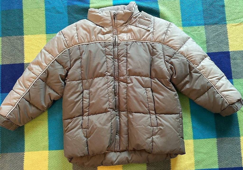 Jacken & Mäntel: Winterjacke, Grösse: 122 – Gebraucht aus Reinach BL von 06lohifushi13