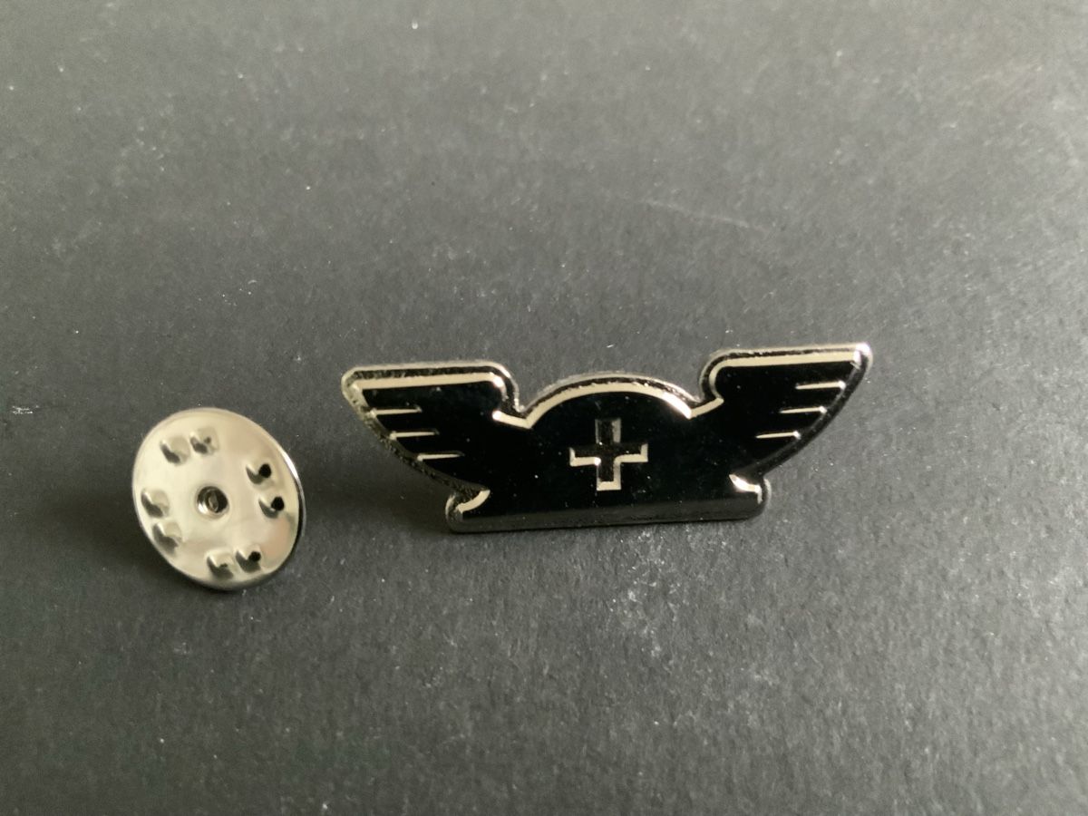 Placchette & Badge: Pin – Nuovo (secondo la descrizione) da Binningen venduto da chr_cr5n