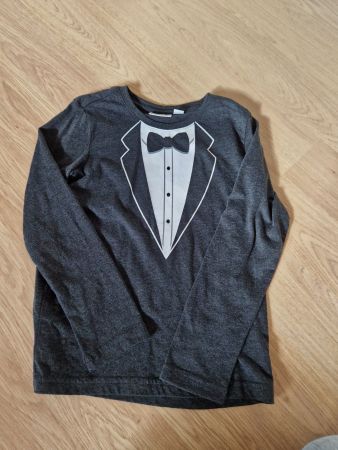 Schickes Shirt mit Krawatten-Aufdruck 122 / 128