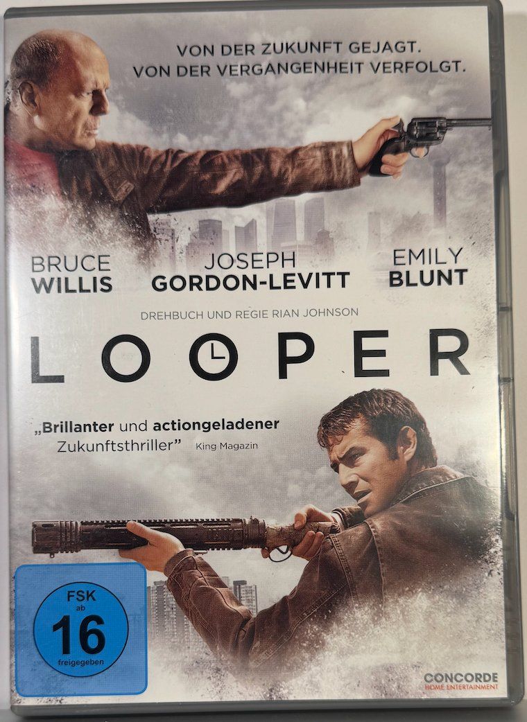 Tutti i DVDs: DVD LOOPER - BRUCE WILLIS JOSEPH GORDON-LEVITT EMILY BLUNT – Usato da Wisen venduto da gigisna