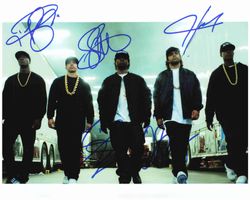 STRAIGHT OUTTA COMPTON (CAST) - signiert (20x25 cm) w/COA