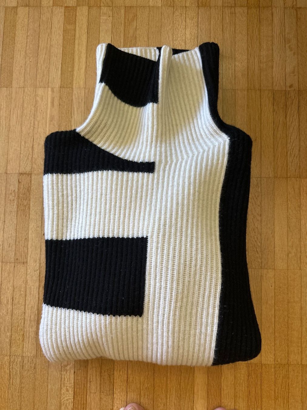 Maglioni & Felpe: Damen Rollkragenpullover schwarz weiss JOSEPH – Usato da Bülach venduto da Jubet