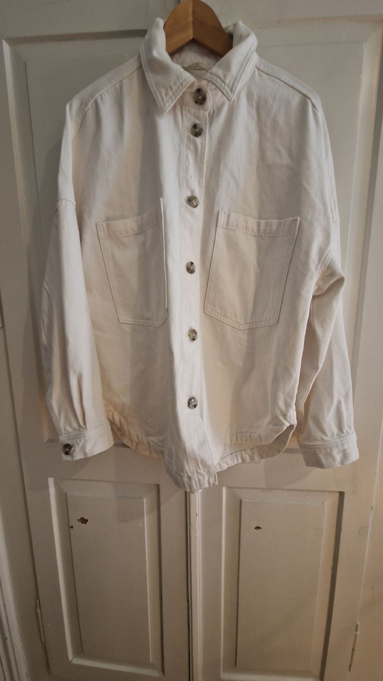 H&M Chemises: Giubbino di jeans – D'occasion à Zürich par lit_8d56