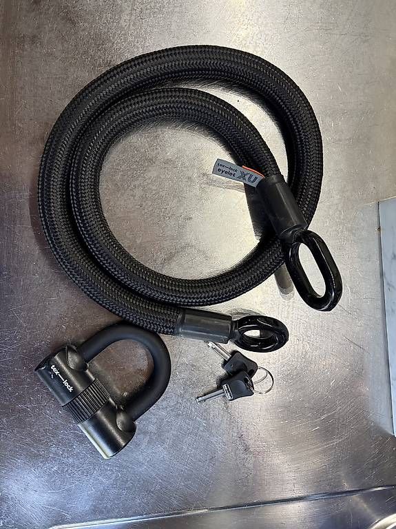 Lucchetti: Veloschloss - Tex Lock - Eyelet - 120 cm – Usato da Bern venduto da King_ronny