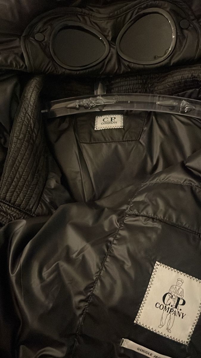 CP Company Giacche: C.P. Company Light Google Down Jacket + Mütze dazu – Nuovo (secondo la descrizione) da Gipf-Oberfrick venduto da nic_d69w 1