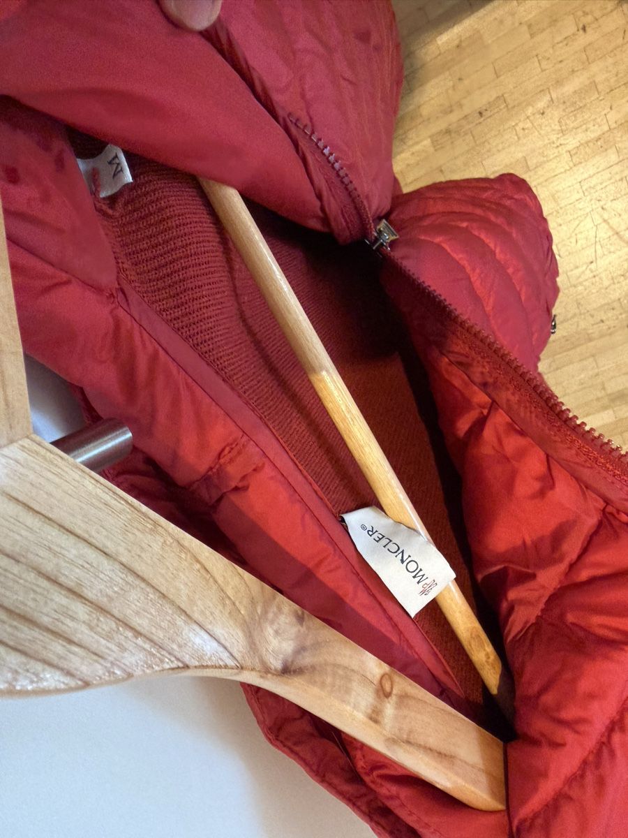 Moncler Gilets & Westen: Moncler Tricot Cardigan Red – Gebraucht aus Genève von SG_73 1
