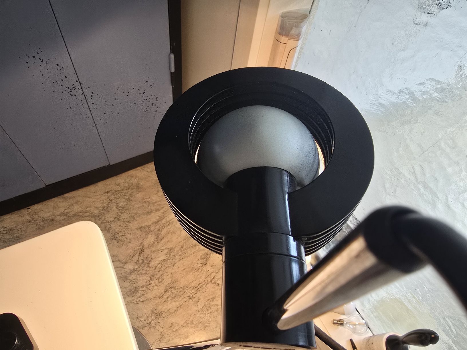 Guzzini Lampade: i Guzzini Lampe Cigno – Usato da Biel/Bienne venduto da alexriveros2 6