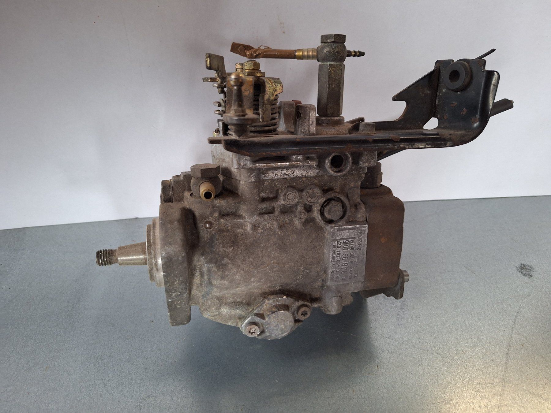 Bosch Tutti pezzi di ricambio auto: 3 X Einspritzpumpen Bosch – Usato da Madiswil venduto da 20gls 6